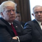 Donald Trump vuelve a criticar a su fiscal general en Twitter