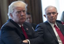 Donald Trump vuelve a criticar a su fiscal general en Twitter