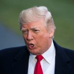 Trump carga nuevamente contra el FBI