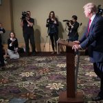 Trump sugiere acabar con las conferencias de prensa