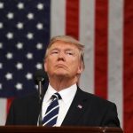 Trump firma nueva versión de su polémico decreto migratorio