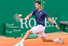 Novak Djokovic reacciona a tiempo ante Gilles Simon