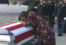 Madre de soldado caído: Trump le faltó el respeto a la familia