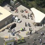 Diez heridos al impactar taxi contra peatones en Boston