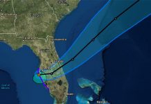 Tormenta tropical Emily toca tierra en Florida