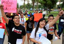 Trump dice que «dreamers» podrán seguir en EEUU