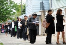 Suben poco las solicitudes del seguro por desempleo en EEUU