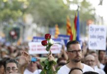 Terrorismo golpea España con 13 muertos y 100 heridos