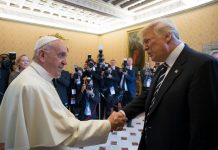 El papa y Trump abordaron perseguir la paz con la «negociación política»