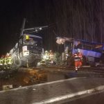 Cuatro niños muertos y 11 heridos por colisión de tren y bus en Francia