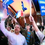 Le Pen y Macron encabezan elecciones con casi el 50 % escrutado