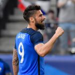 Con triplete de Giroud, Francia aplasta a Paraguay