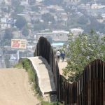 Trump cree que no hace falta un muro que cubra toda la frontera