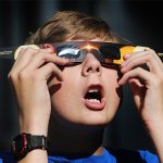 Recomiendan ver eclipse con gafas especiales