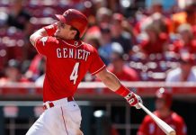 Gennet la bota con la casa llena, Rojos vencen a los Padres