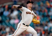 Matt Cain lanza en triunfo de Gigantes ante Dodgers