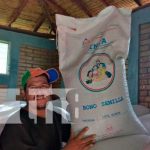 MEFCCA entrega semillas de frijol y maíz a productores de Granada