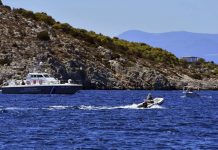 Grecia lanza operación de rescate de barco con 110 refugiados