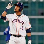 Gurriel aprende el oficio de primera base con Bagwell