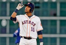 Gurriel aprende el oficio de primera base con Bagwell