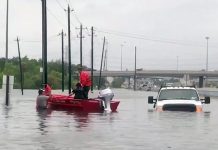 «Inundaciones sin precedentes» obligan a evacuar suburbios de Houston