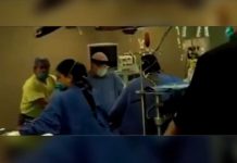Video: Médicos operan a una bebé de 22 días durante el sismo en México bebe