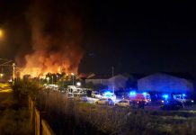 Al menos 10 heridos por un incendio en campo de inmigrantes en Francia