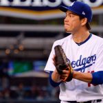 Maeda lanza hasta 9no, Dodgers completan barrida a Piratas
