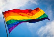 Alemania: Dictan registrar a un transexual como «madre» y no como «padre»
