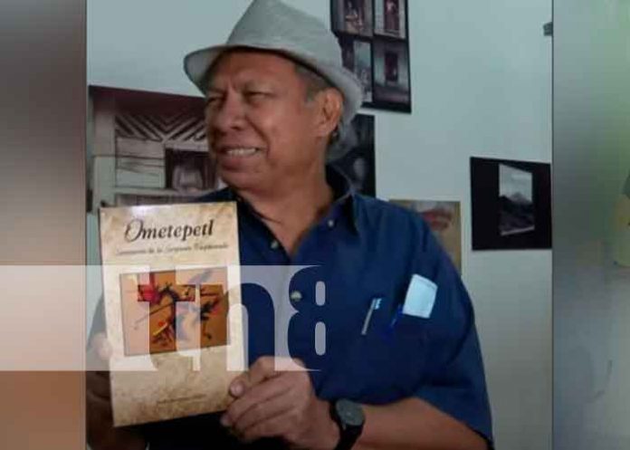 nicaragua, Managua, Palacio de la cultura, escritor , libro,