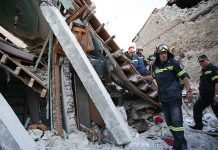 Una mujer muerta tras terremoto en isla griega de Lesbos