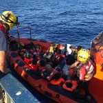 Media Luna Roja: 74 migrantes se ahogan ante costa de Libia