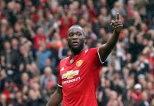 Man United lleva su ataque a casa de Liverpool