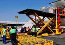 Llegan a México vacunas de Pfizer contra COVID-19 mexico, vacunas, llegada, pfizer, covid, gobierno, aeropuerto, COVID-19,