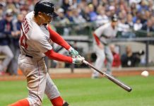 Con jonrón de Betts en la 9na, Boston vence a Cerveceros