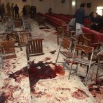 Confirman muerte del cerebro de matanza de 125 niños en Pakistán