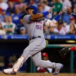 Céspedes pega 3 jonrones en victoria de Mets en Filadelfia