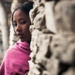 Nepal castiga práctica que obliga a mujeres con menstruación estar fuera de casa