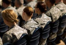 Investigan denuncias que mujeres marines fueron fotografiadas desnudas