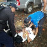 Encuentran muerto a bebedor cerca de gasolinera en Nueva Guinea