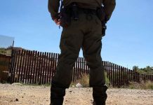 EEUU: Hallan a 3 migrantes ocultos en un auto en Arizona