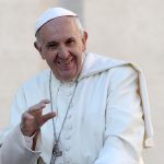 Papa llama a los poderosos actuar con humildad