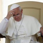 El papa lamenta tiroteo en una iglesia católica de Nigeria
