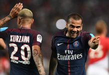 Dani Alves corona al París Saint Germain