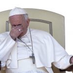 Francisco transmite su cercanía a damnificados de Argentina