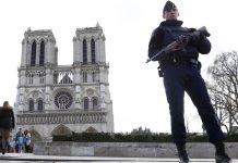Policía dispara a hombre que intentó agredirle en Notre Dame de París