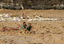 Perú busca reconstruirse tras inundaciones y escasez de agua potable