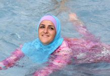 Piden a mujer que se bañó en burkini pague por desinfección de piscina en Francia