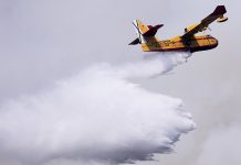 Cae avión que combatía incendio en Pedrógão Grande, Portugal