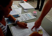 Cierran centros de votación del plebiscito sobre el estatus de Puerto Rico